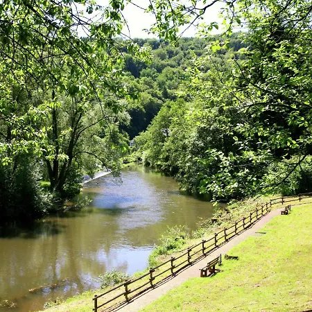 Holiday In Eifel Near The Forest Сasa de vacaciones Kyllburg